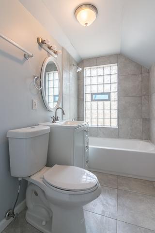 12835 S Emerald Ave, Chicago, IL 60628 photo 8