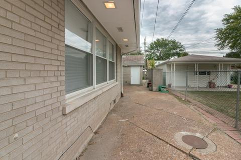12835 S Emerald Ave, Chicago, IL 60628 photo 18
