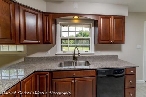 1731 Gary Ave, Aurora, IL 60505 photo 2