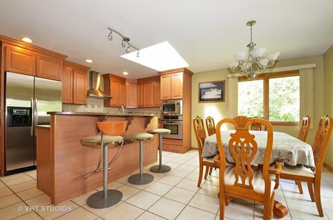 2533 Allison Ct, Glenview, IL 60025 photo 4