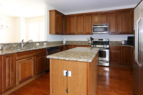 443 Plaza Pl, Aurora, IL 60504 photo 7