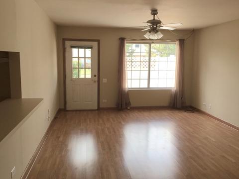 305 Gregory St, Aurora, IL 60504 photo 4
