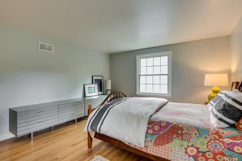 408 E 11th Ave, Naperville, IL 60563 photo 18