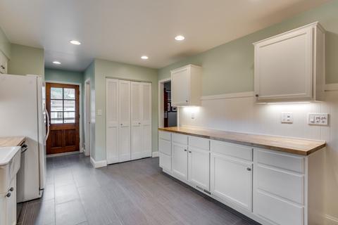 408 E 11th Ave, Naperville, IL 60563 photo 11