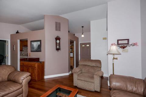 620 Red Coach Ln, Algonquin, IL 60102 photo 9