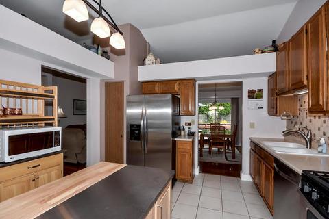 620 Red Coach Ln, Algonquin, IL 60102 photo 12