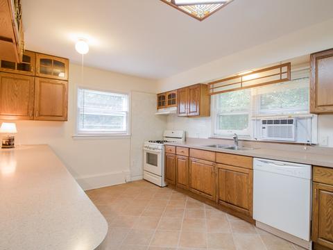 2805 N Bayview Ln, Mchenry, IL 60051 photo 6