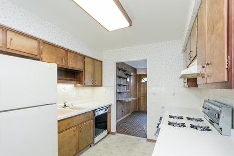 2611 Rusty Dr, Des Plaines, IL 60018 photo 9