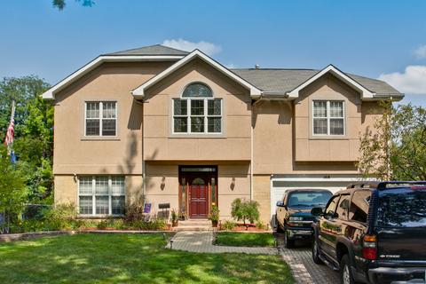 1418 Emmerson Ln, Mount Prospect, IL 60056 photo 1