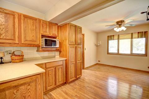 404 Jefferson Ct, Wheeling, IL 60090 photo 8