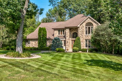 2 Harper Ct, Algonquin, IL 60102 photo 1