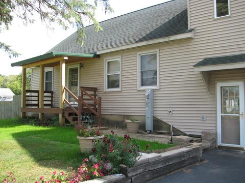 217 E South St, Durand, IL 61024 photo 2