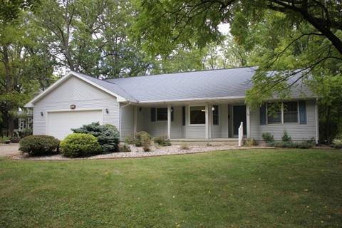 431 E Lincoln Ave, Onarga, IL 60955 photo 2