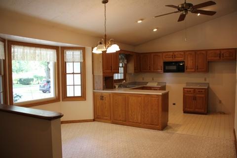 431 E Lincoln Ave, Onarga, IL 60955 photo 10