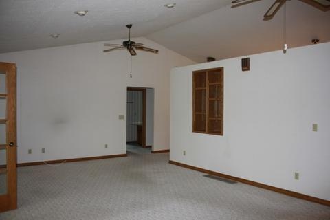 431 E Lincoln Ave, Onarga, IL 60955 photo 8