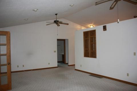 431 E Lincoln Ave, Onarga, IL 60955 photo 17