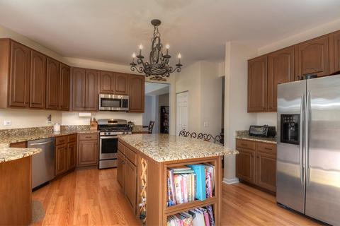 1451 Boulder Bluff Ln, Algonquin, IL 60102 photo 8