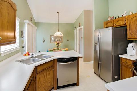 3308 Chestnut Dr, Mchenry, IL 60051 photo 4