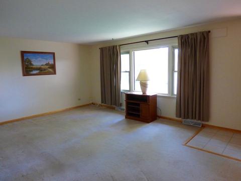 948 Seminole Dr, Elgin, IL 60120 photo 10
