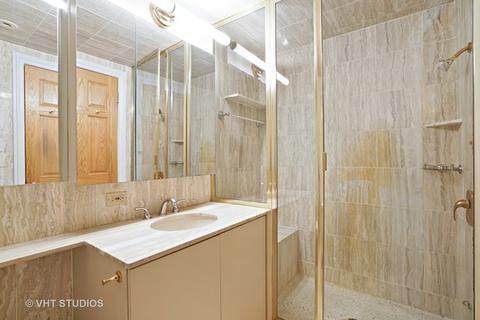 210 E Pearson St #11B, Chicago, IL 60611 photo 15