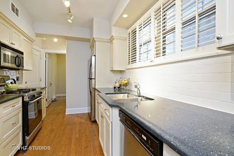 210 E Pearson St #11B, Chicago, IL 60611 photo 6