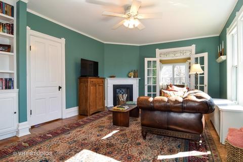 520 N West St, Wheaton, IL 60187 photo 9