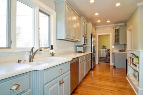 520 N West St, Wheaton, IL 60187 photo 7