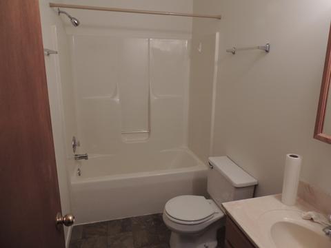 405 1st St, Cary, IL 60013 photo 3