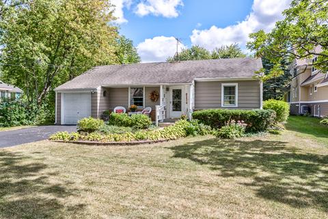 1813 Stoddard Ave, Wheaton, IL 60187 photo 2
