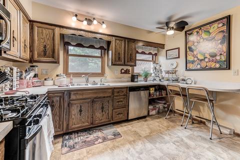 1813 Stoddard Ave, Wheaton, IL 60187 photo 9