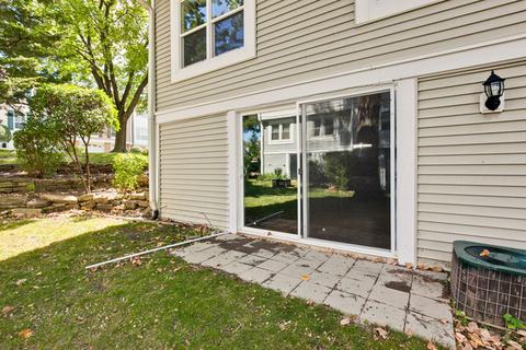 2210 Stratham Pl, Hoffman Estates, IL 60169 photo 24
