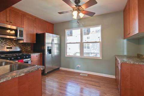 2210 Stratham Pl, Hoffman Estates, IL 60169 photo 9