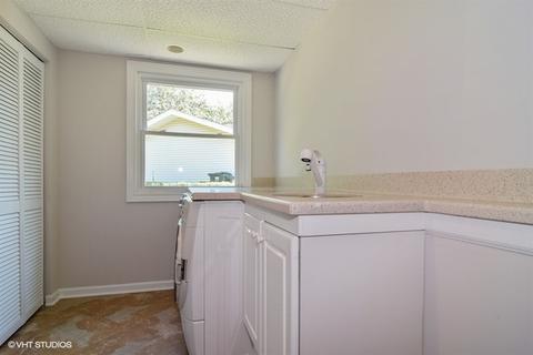 1306 Blair Ln, Hoffman Estates, IL 60169 photo 12