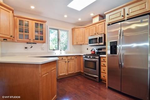 1306 Blair Ln, Hoffman Estates, IL 60169 photo 4