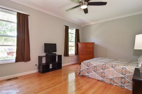 1306 Blair Ln, Hoffman Estates, IL 60169 photo 6