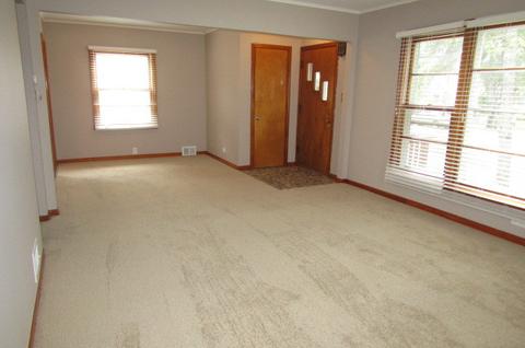 313 S Harvard Ave, Addison, IL 60101 photo 7
