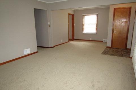 313 S Harvard Ave, Addison, IL 60101 photo 8