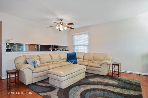 670 Packard Dr, Elgin, IL 60120 photo 4