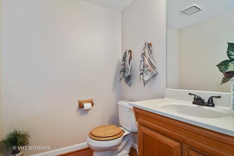 670 Packard Dr, Elgin, IL 60120 photo 14