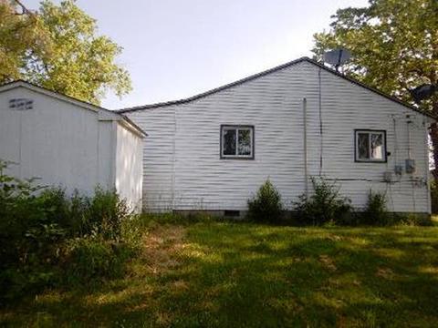 34 E 31st St, Steger, IL 60475 photo 3
