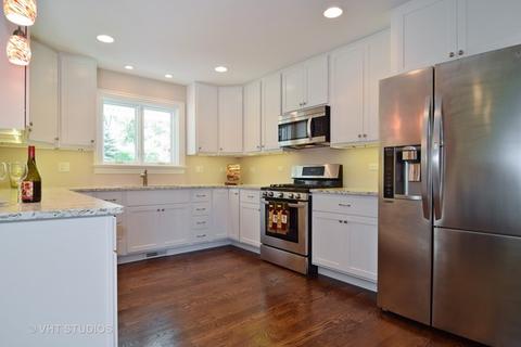 180 Aster Ln, Hoffman Estates, IL 60169 photo 4
