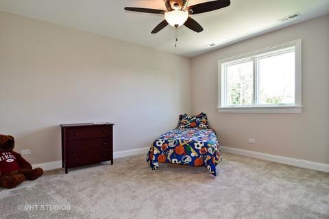 180 Aster Ln, Hoffman Estates, IL 60169 photo 15