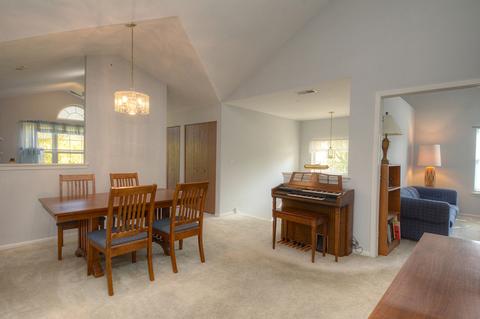 401 Cromwell Cir #3, Bartlett, IL 60103 photo 11