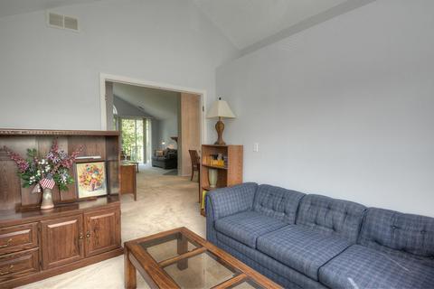 401 Cromwell Cir #3, Bartlett, IL 60103 photo 9