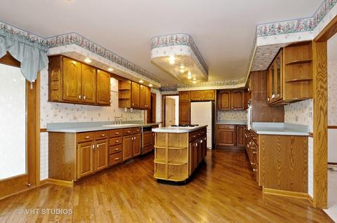 11326 S Kristi Dr, Plainfield, IL 60585 photo 5