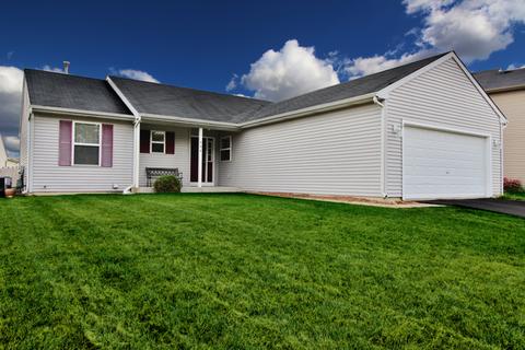 808 Casey Ln, Harvard, IL 60033 photo 1