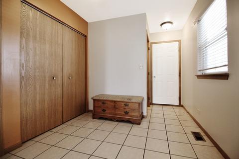 808 Casey Ln, Harvard, IL 60033 photo 9