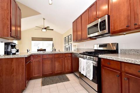 1564 New Haven Dr, Cary, IL 60013 photo 17