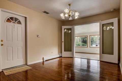 1301 Tyler Ln, Elgin, IL 60123 photo 6