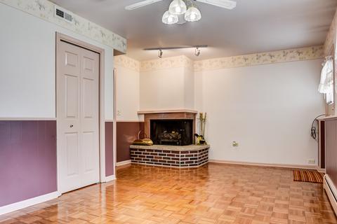 1301 Tyler Ln, Elgin, IL 60123 photo 19